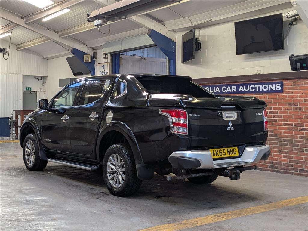 <p>2015 MITSUBISHI L200 BARBARIAN DCB DI-D</p>