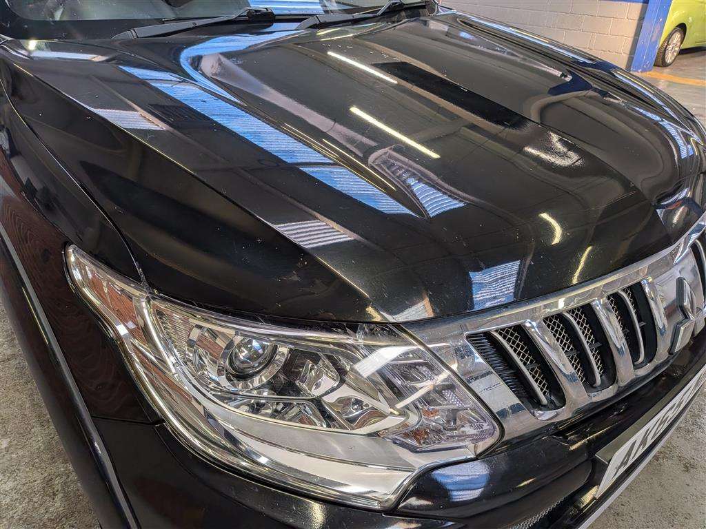 <p>2015 MITSUBISHI L200 BARBARIAN DCB DI-D</p>