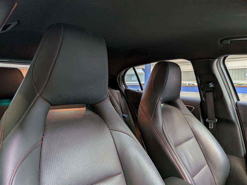 <p>2018 MERCEDES-BENZ GLA 220 AMG LINE PREM D 4</p>