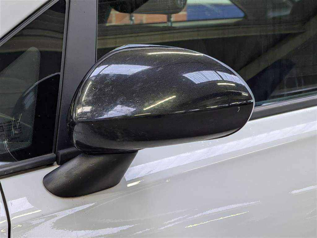 <p>2015 VAUXHALL CORSA STING R ECOFLEX S/S</p>