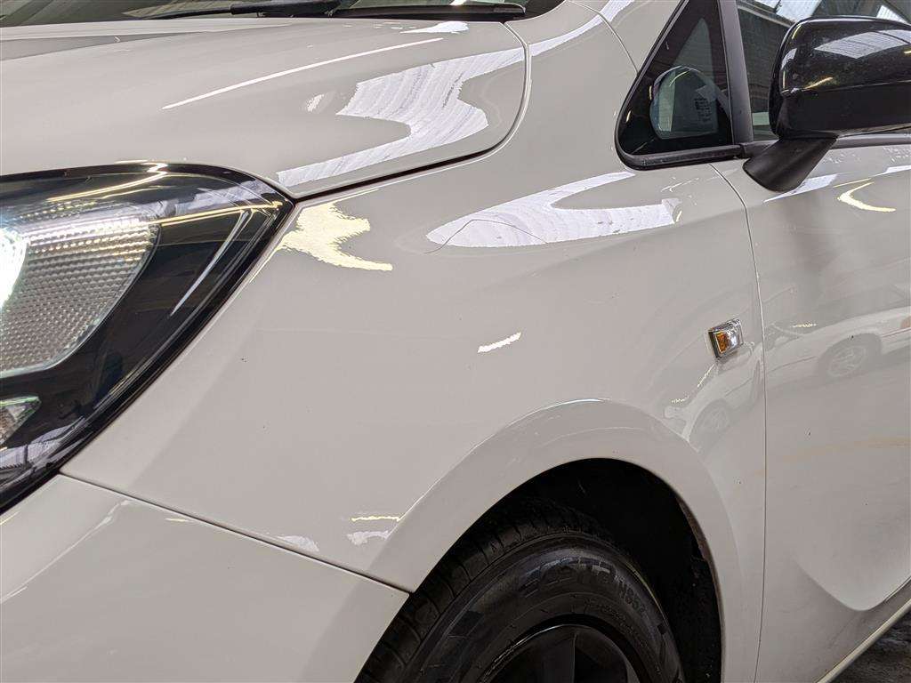 <p>2015 VAUXHALL CORSA STING R ECOFLEX S/S</p>
