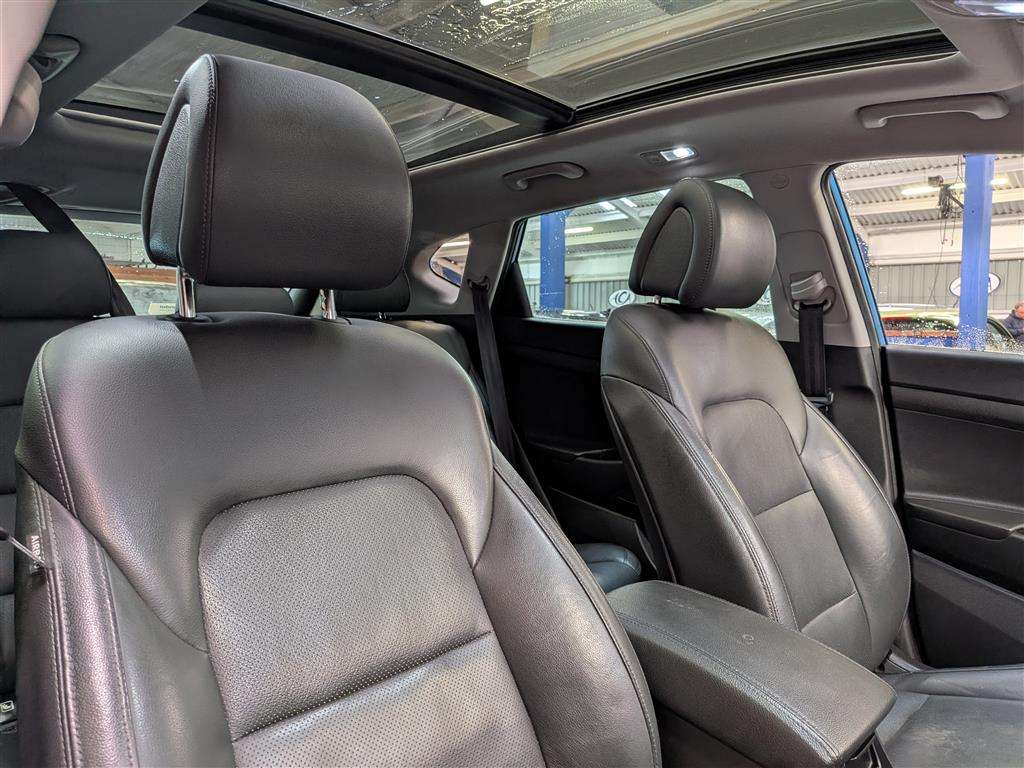 <p>2018 HYUNDAI TUCSON PREMIUM SE CRDI AU</p>