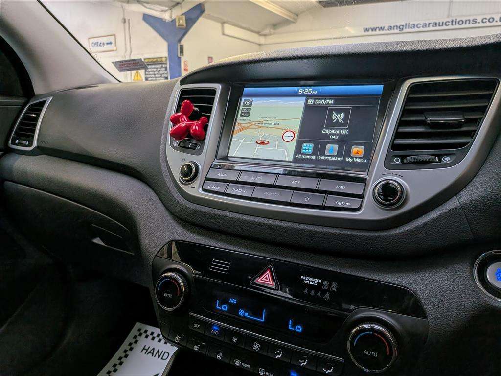 <p>2018 HYUNDAI TUCSON PREMIUM SE CRDI AU</p>
