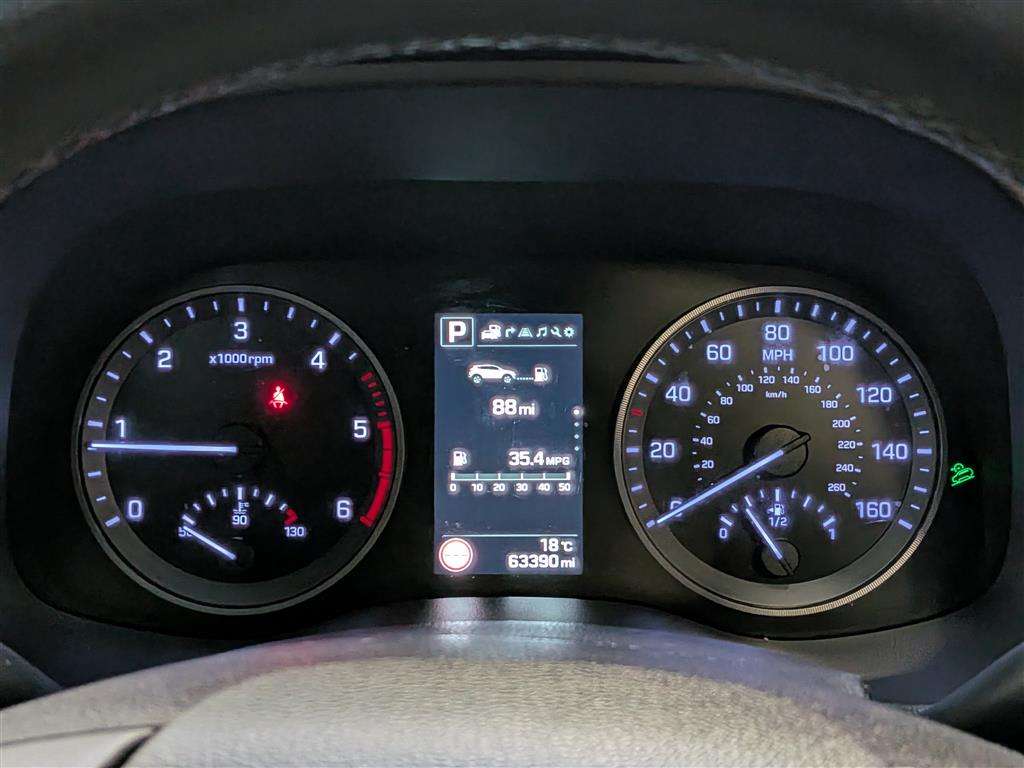 <p>2018 HYUNDAI TUCSON PREMIUM SE CRDI AU</p>