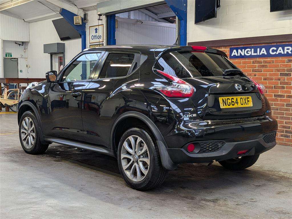 <p>2015 NISSAN JUKE TEKNA DCI</p>