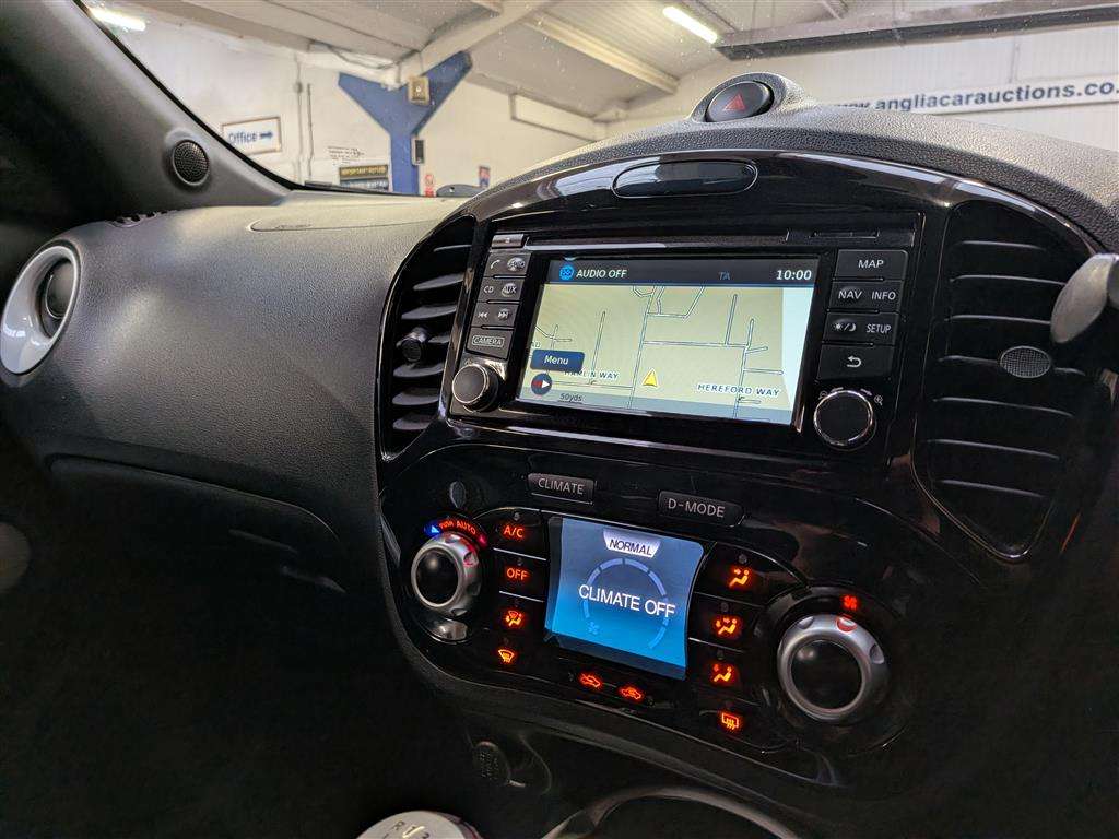 <p>2015 NISSAN JUKE TEKNA DCI</p>