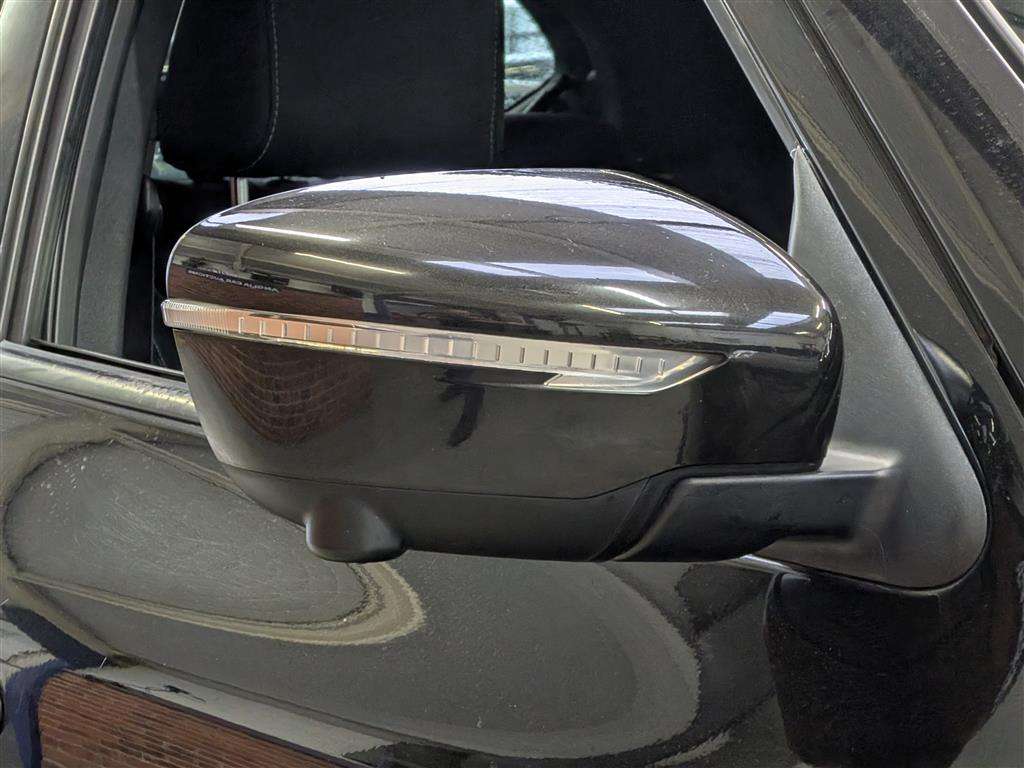 <p>2015 NISSAN JUKE TEKNA DCI</p>