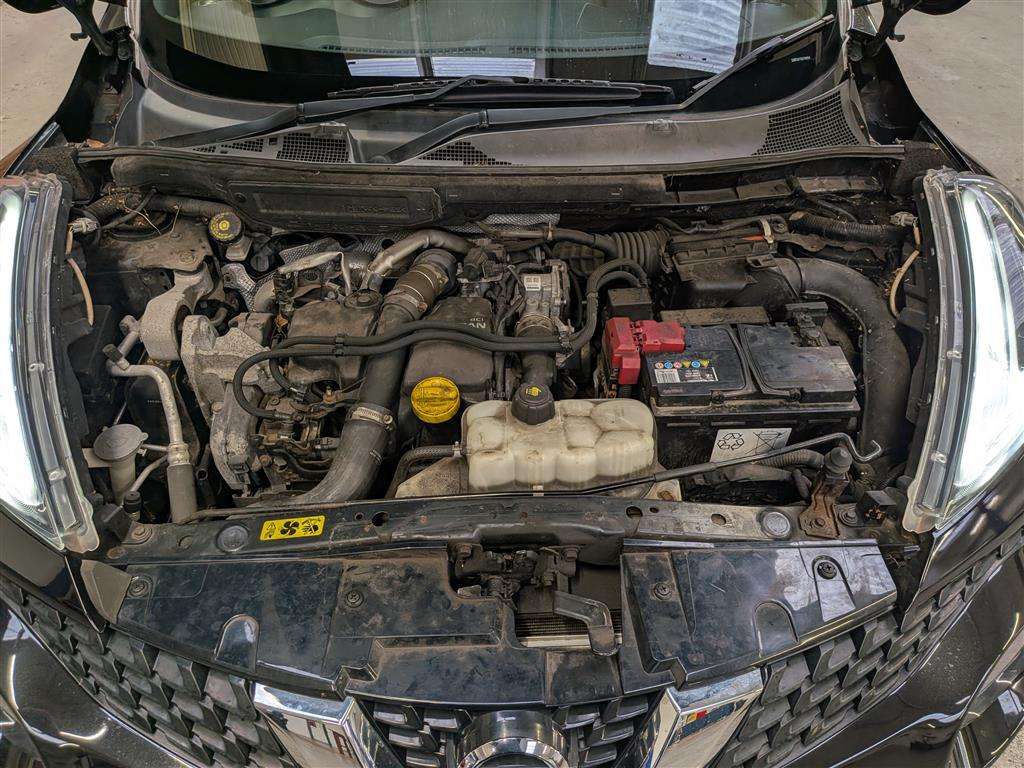 <p>2015 NISSAN JUKE TEKNA DCI</p>