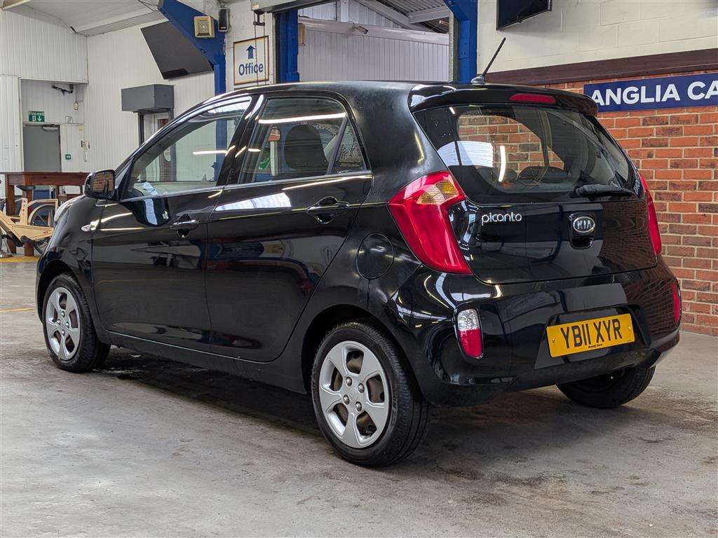 <p>2011 KIA PICANTO 1</p>