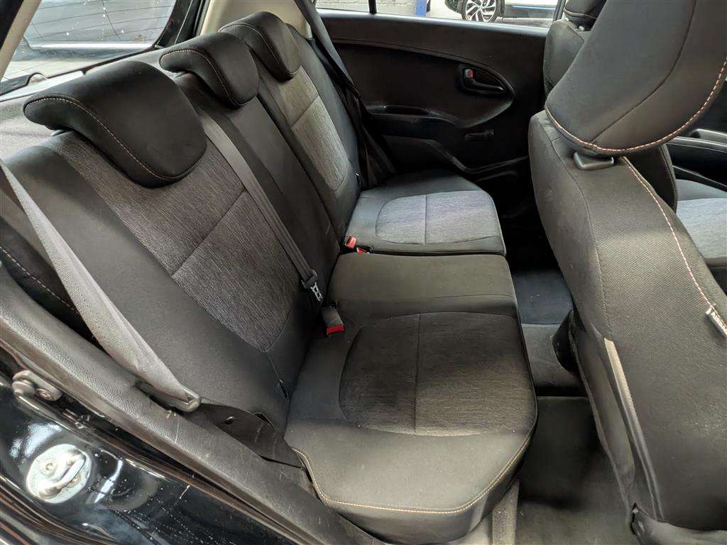<p>2011 KIA PICANTO 1</p>