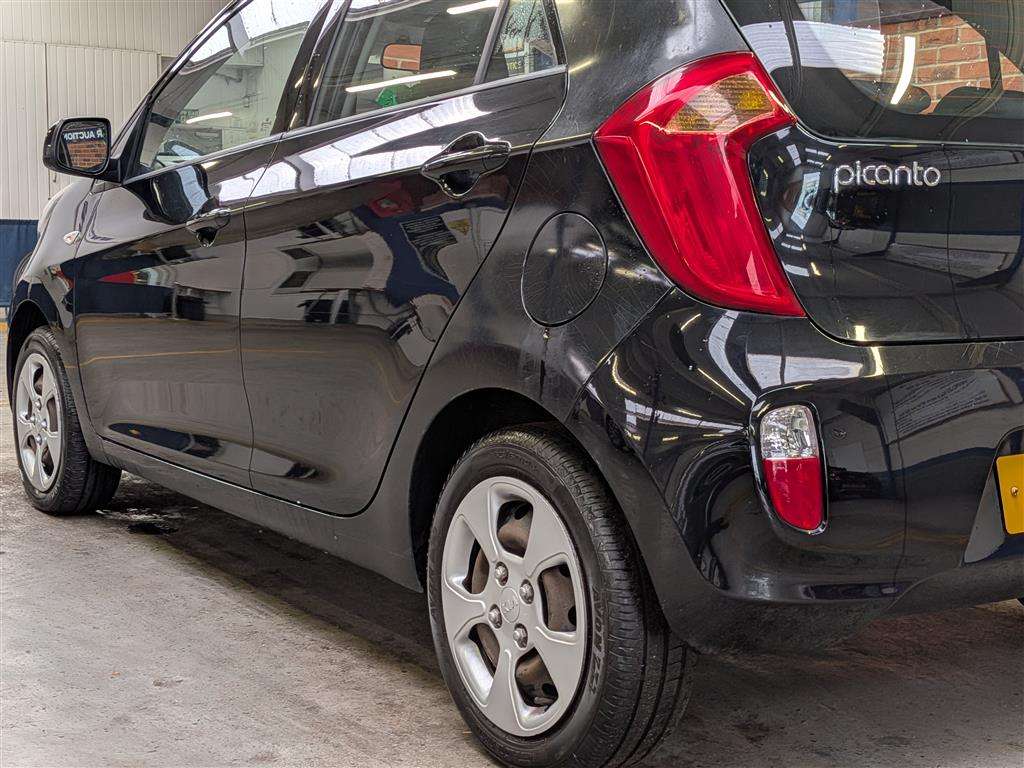 <p>2011 KIA PICANTO 1</p>