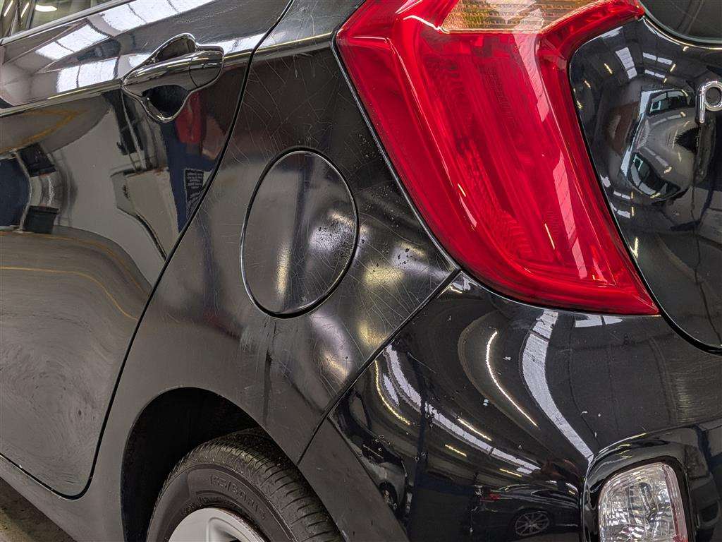 <p>2011 KIA PICANTO 1</p>