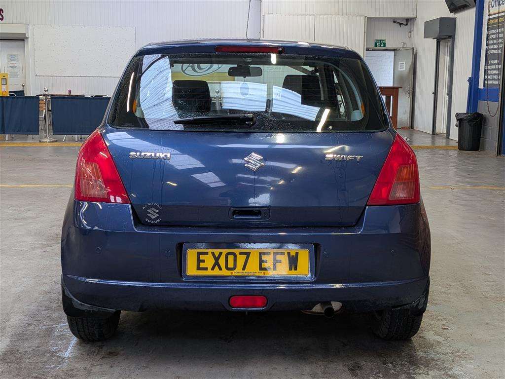 <p>2007 SUZUKI SWIFT VVTS GLX AUTO</p>