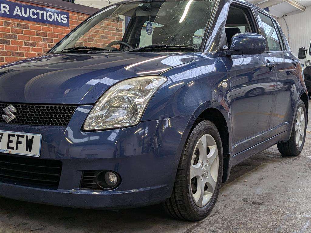 <p>2007 SUZUKI SWIFT VVTS GLX AUTO</p>