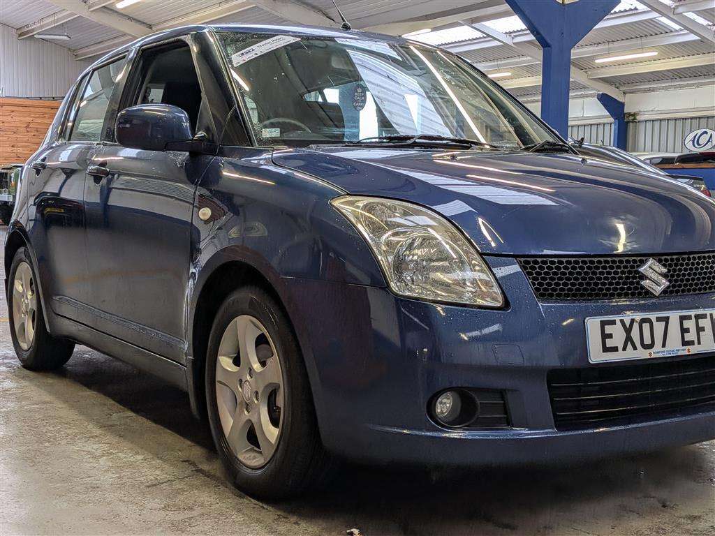 <p>2007 SUZUKI SWIFT VVTS GLX AUTO</p>