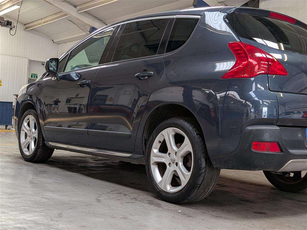 <p>2013 PEUGEOT 3008 ALLURE HDI</p>