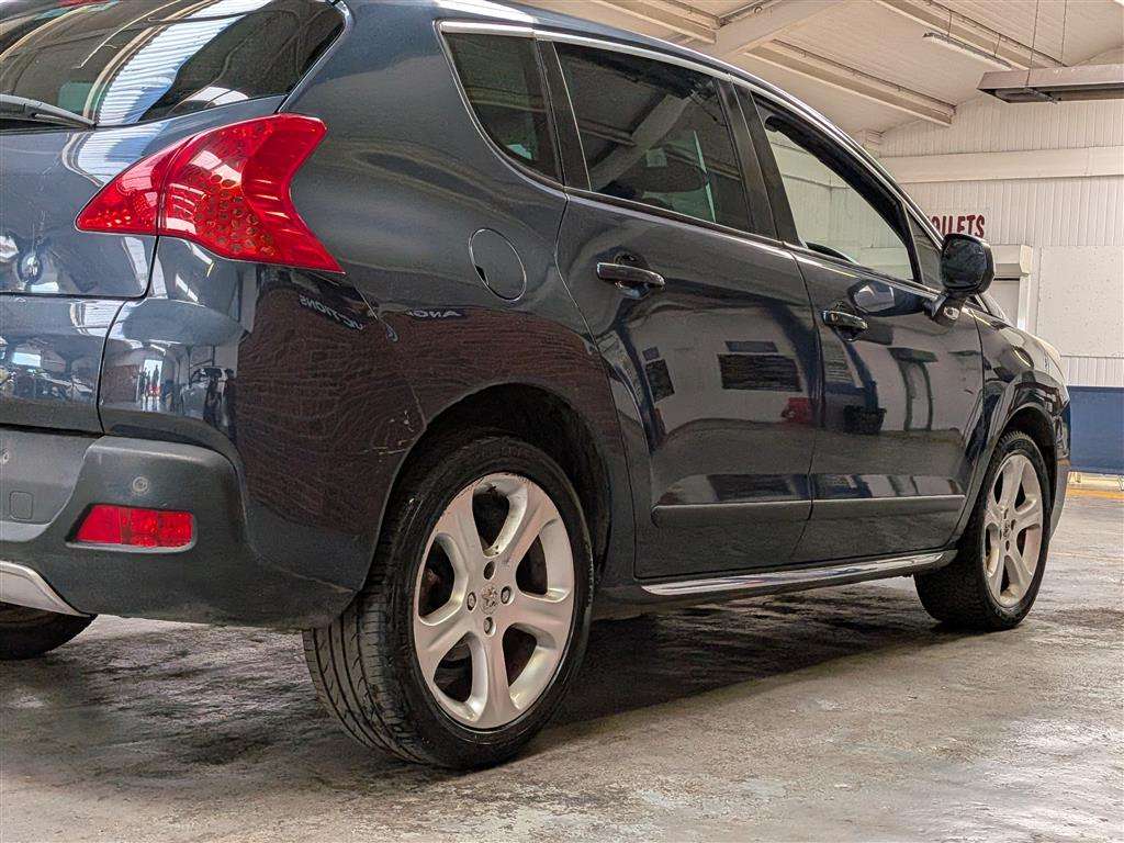 <p>2013 PEUGEOT 3008 ALLURE HDI</p>