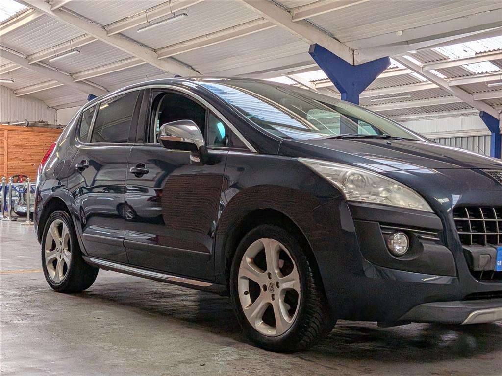 <p>2013 PEUGEOT 3008 ALLURE HDI</p>