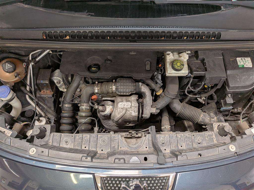 <p>2013 PEUGEOT 3008 ALLURE HDI</p>