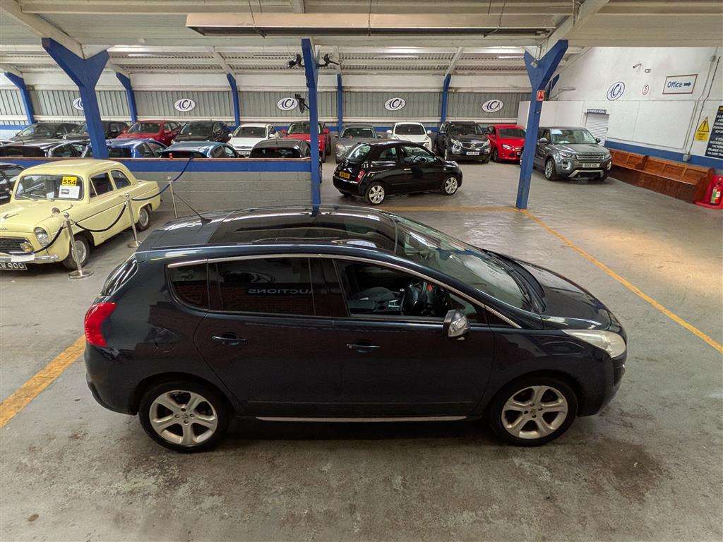 <p>2013 PEUGEOT 3008 ALLURE HDI</p>