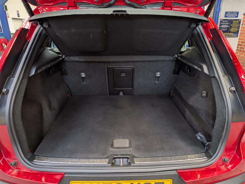 <p>2020 VOLVO XC40 INSCRIPTION T3</p>