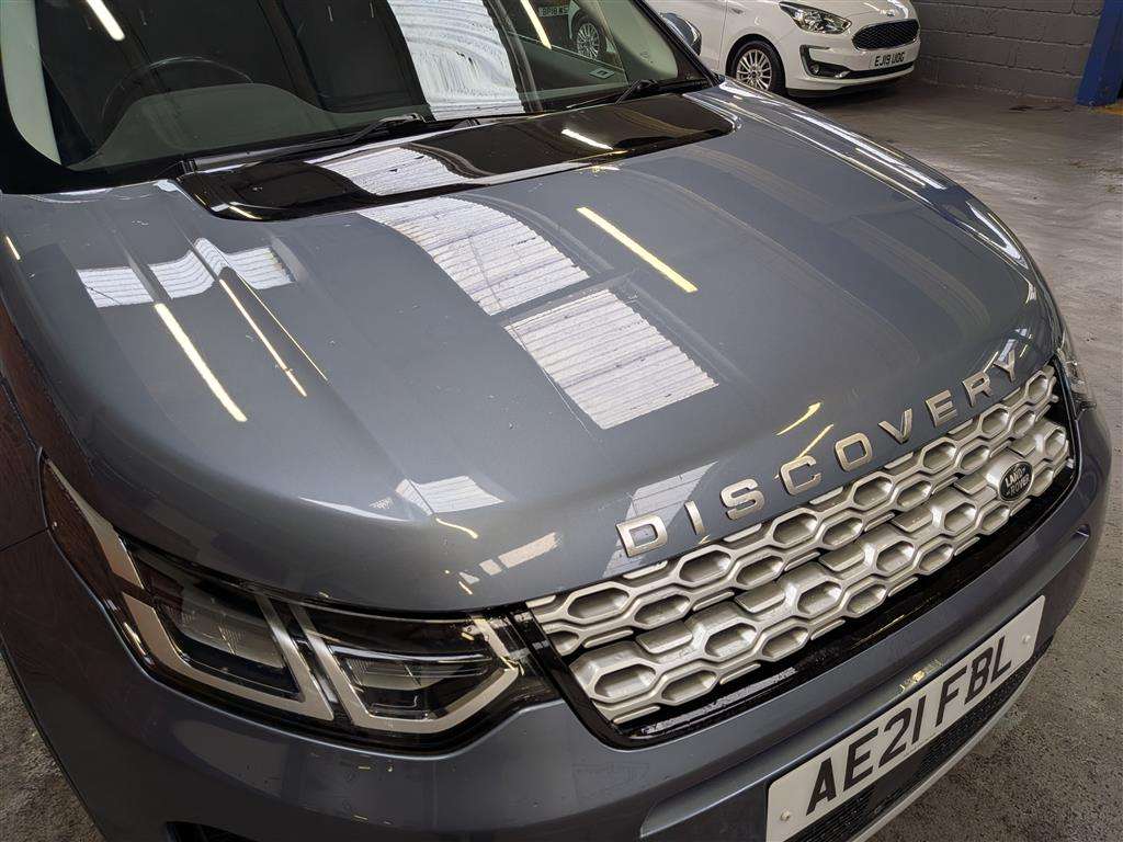 <p>2021 LAND ROVER DISCOVERY SPORT S D MHEV</p>