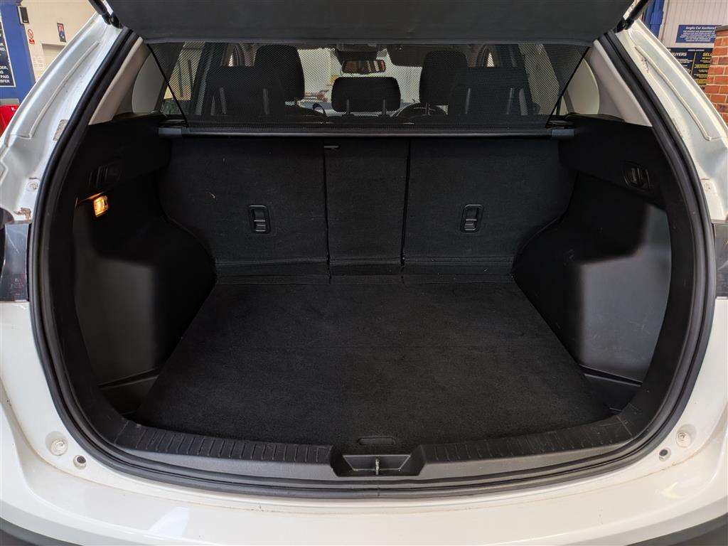 <p>2014 MAZDA CX-5 SE-L D NAV</p>