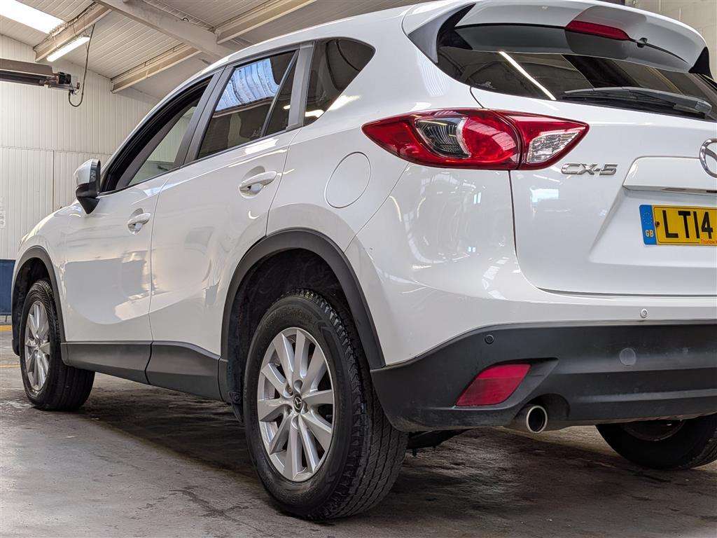 <p>2014 MAZDA CX-5 SE-L D NAV</p>