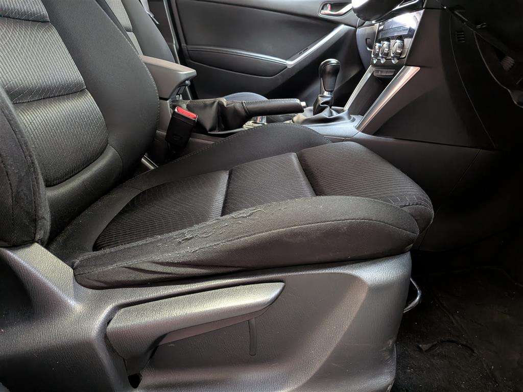 <p>2014 MAZDA CX-5 SE-L D NAV</p>
