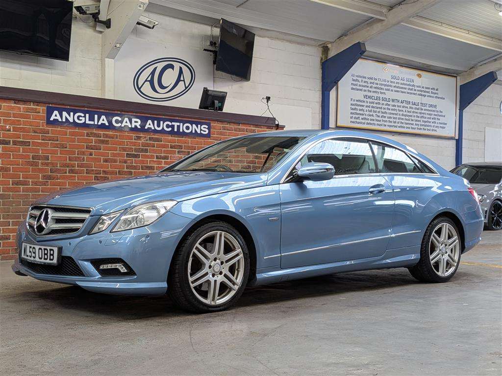 <p>2009 MERCEDES-BENZ E350 BLUEF-CY SPORT CGI A</p>