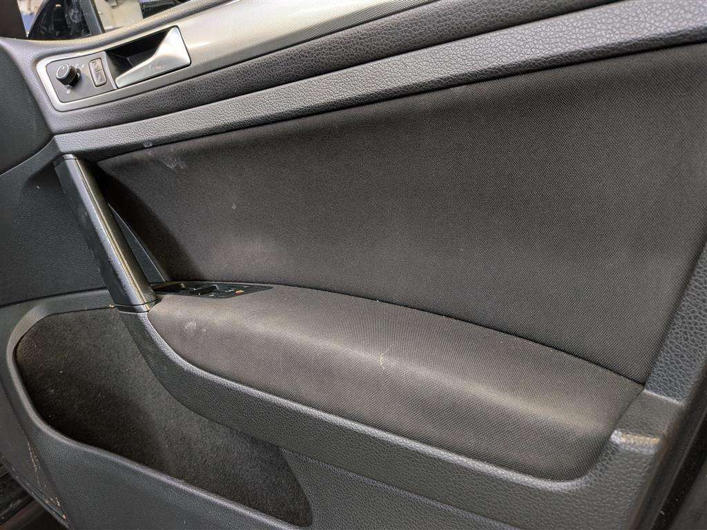 <p>2018 VOLKSWAGEN GOLF</p>