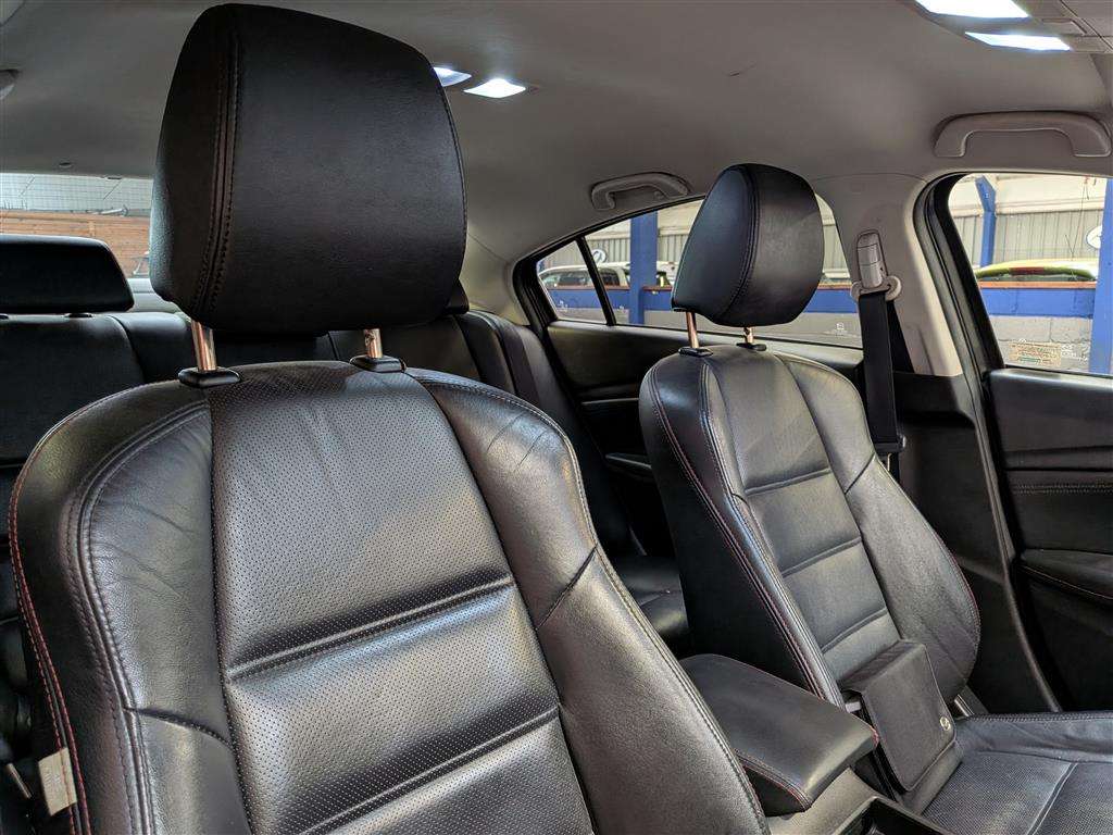 <p>2013 MAZDA 6 SPORT NAV D</p>