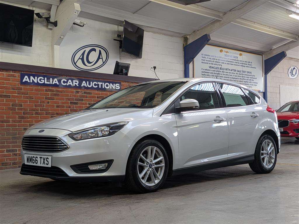 <p>2016 FORD FOCUS ZETEC</p>