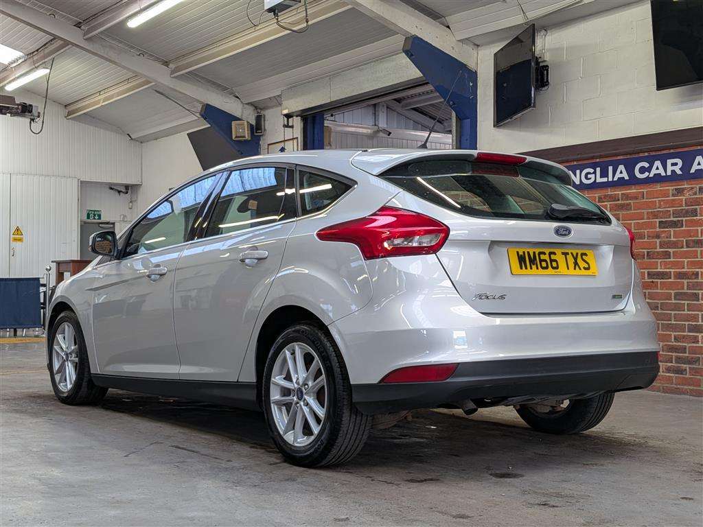 <p>2016 FORD FOCUS ZETEC</p>