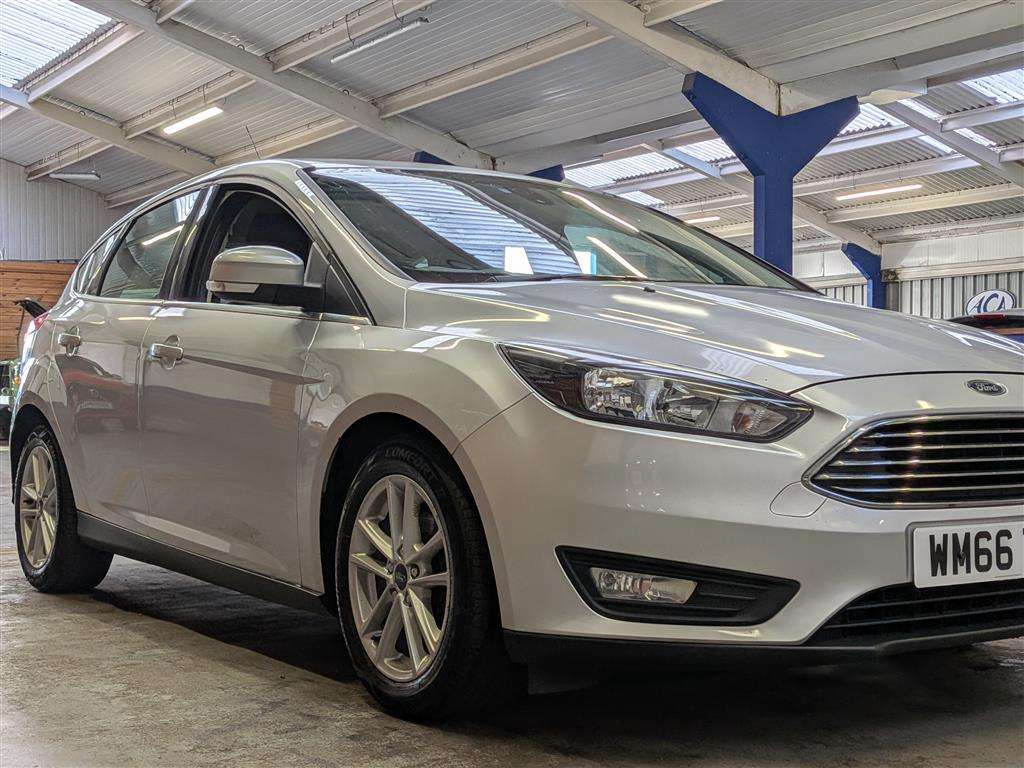 <p>2016 FORD FOCUS ZETEC</p>
