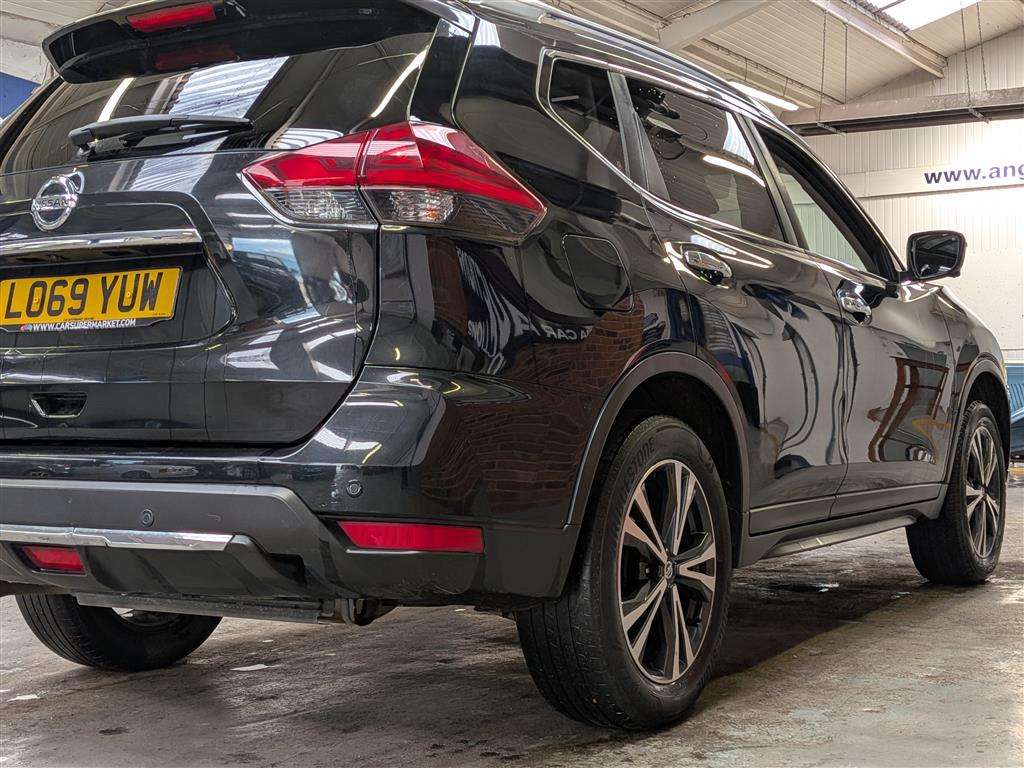 <p>2019 NISSAN X-TRAIL N-CONNECTA DIG-T</p>