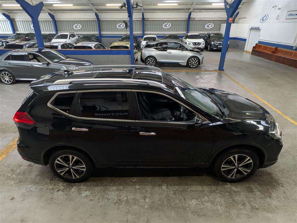 <p>2019 NISSAN X-TRAIL N-CONNECTA DIG-T</p>