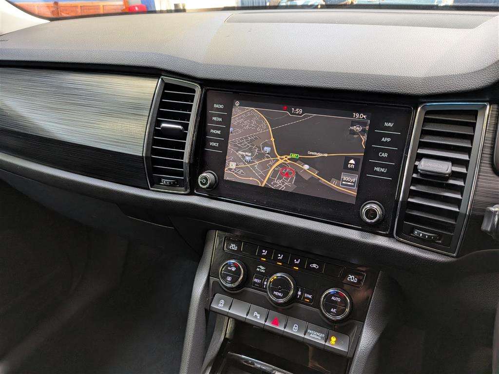 <p>2018 SKODA KODIAQ SE TDI SCR S-A</p>