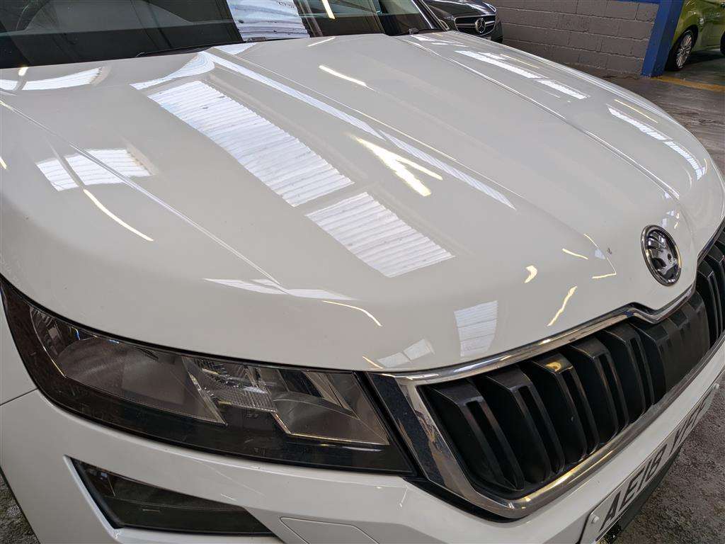 <p>2018 SKODA KODIAQ SE TDI SCR S-A</p>