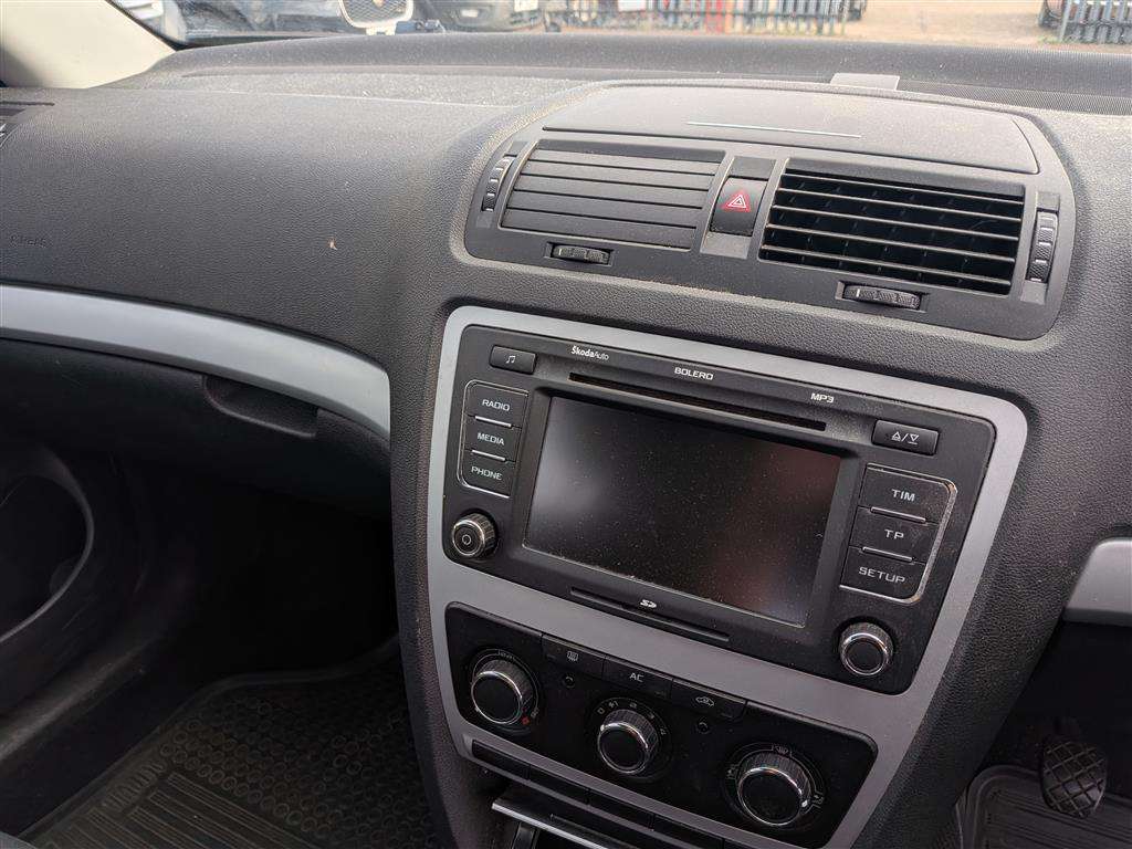<p>2009 SKODA OCTAVIA SE TDI</p>