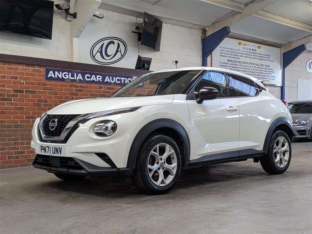 <p>2021 NISSAN JUKE N-CONNECTA DIG-T</p>
