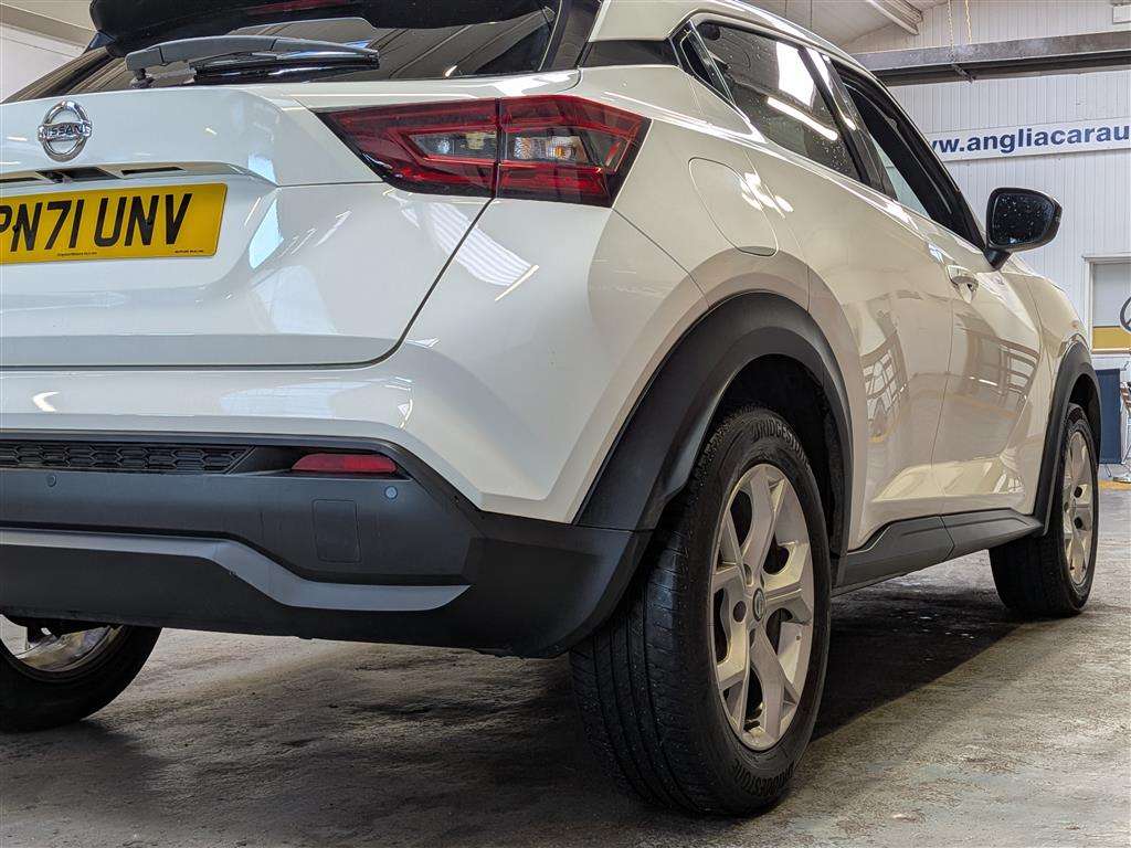 <p>2021 NISSAN JUKE N-CONNECTA DIG-T</p>