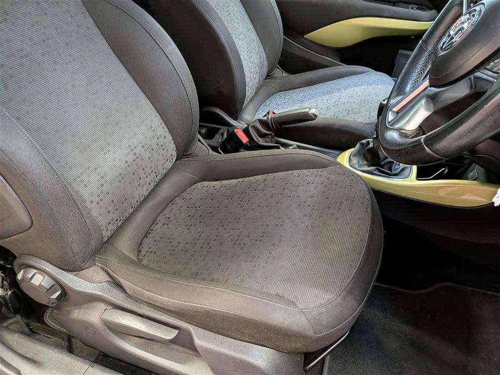 <p>2014 VAUXHALL ADAM JAM</p>