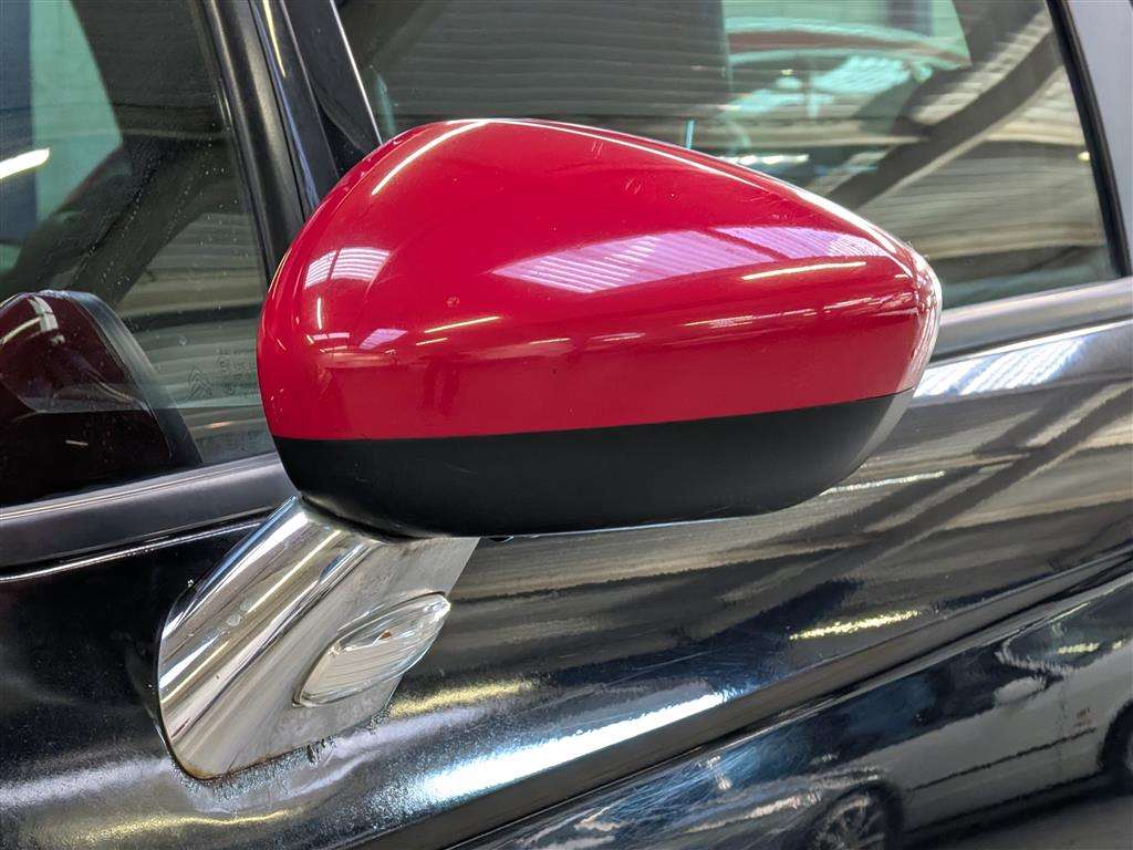 <p>2013 CITROEN DS3 AIRDREAM DSPORT RED E</p>