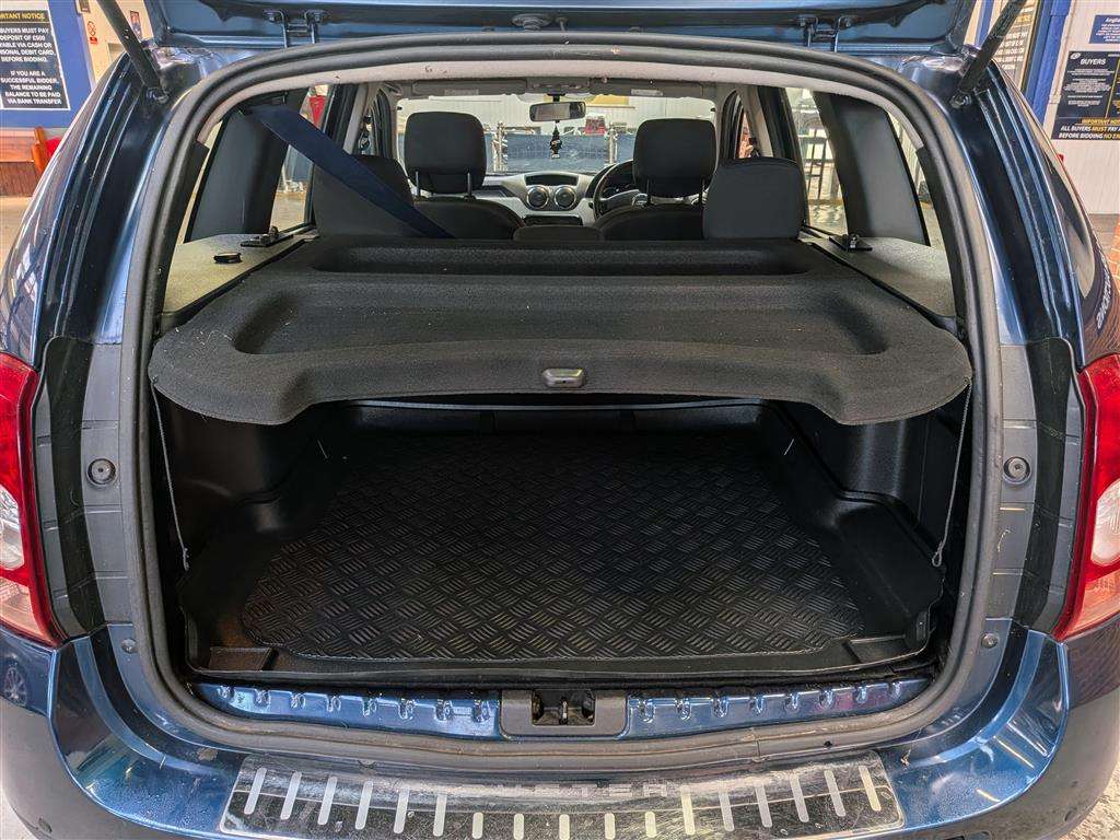 <p>2015 DACIA DUSTER LAUREATE PRIME DCI</p>