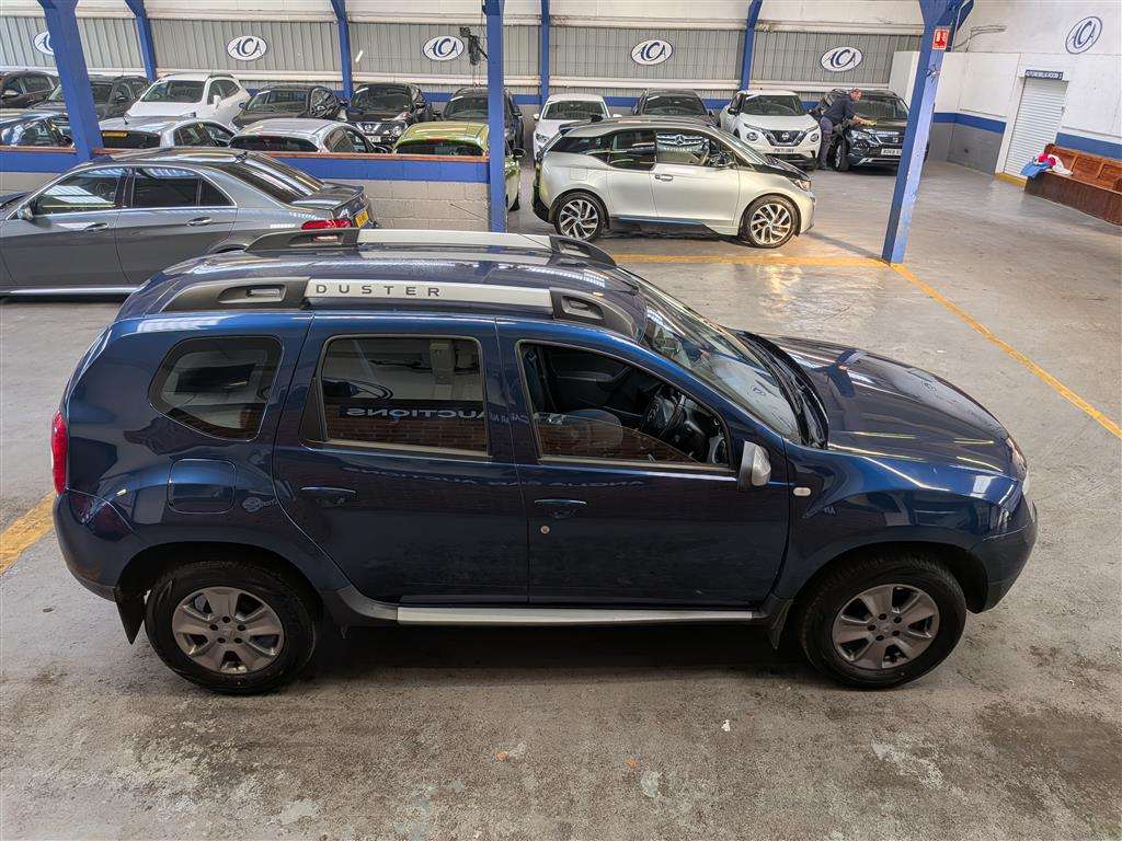 <p>2015 DACIA DUSTER LAUREATE PRIME DCI</p>