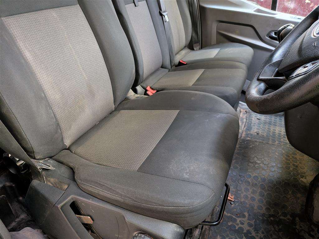 <p>2020 FORD TRANSIT 350 LEADER ECOBLU</p>