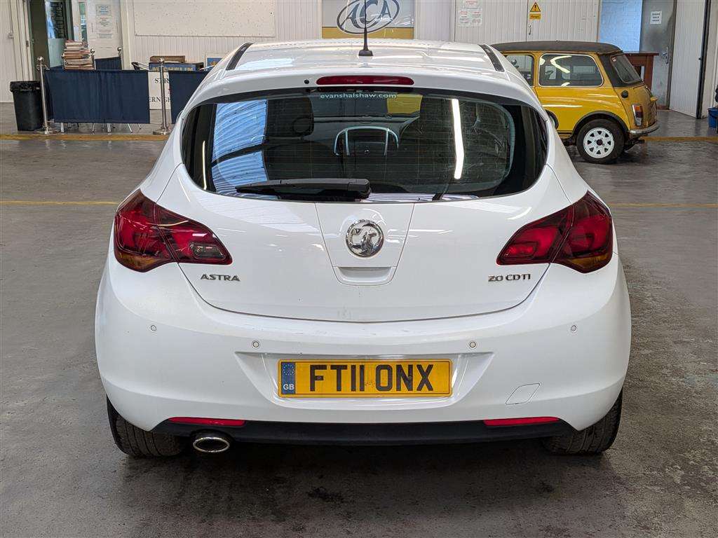 <p>2011 VAUXHALL ASTRA SRI CDTI S/S</p>