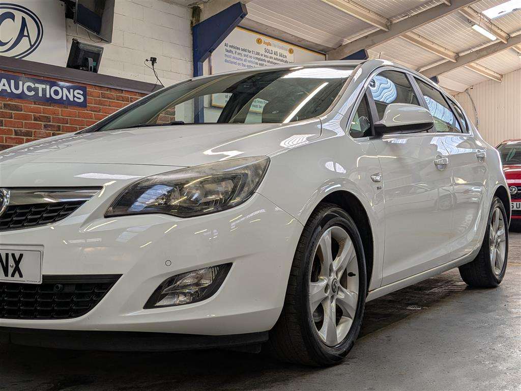 <p>2011 VAUXHALL ASTRA SRI CDTI S/S</p>