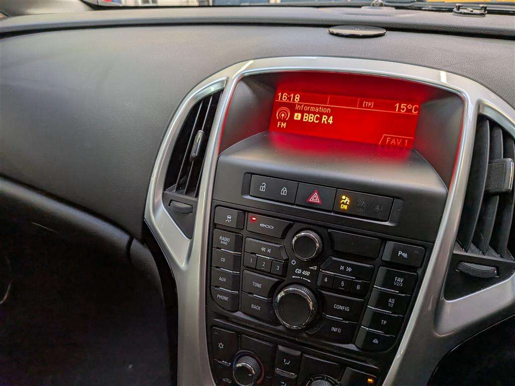 <p>2011 VAUXHALL ASTRA SRI CDTI S/S</p>